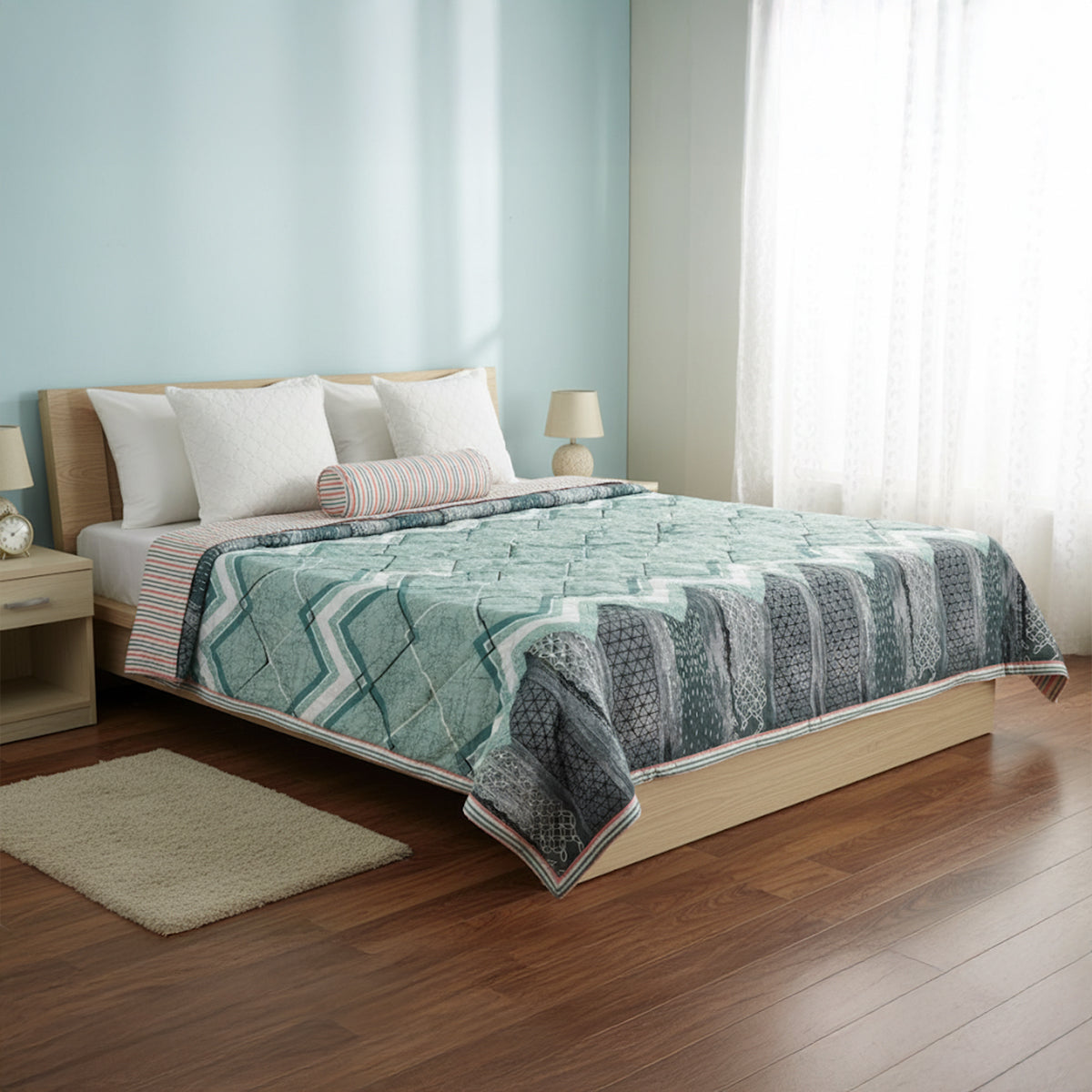 Aqua Haven Reversible Comforter – Aquamarine Geometric Elegance