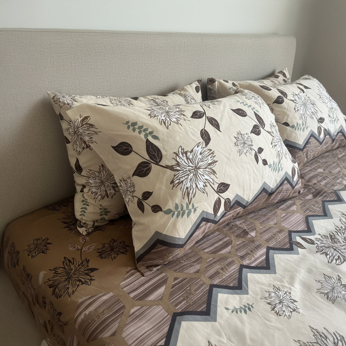 Sandy Beige & Brown Floral Print Bedsheet Set